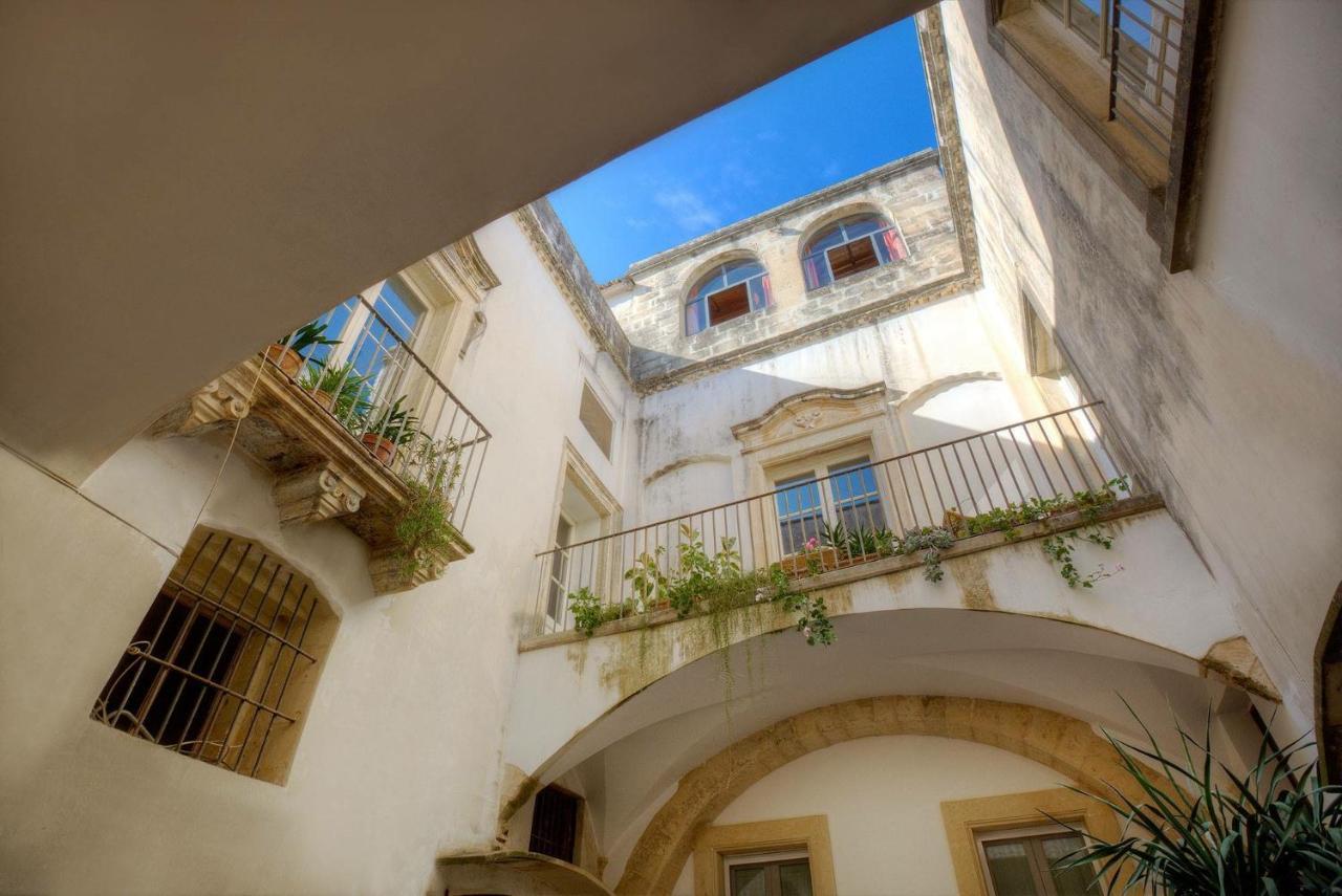 Massa House Bed & Breakfast Lecce Ngoại thất bức ảnh